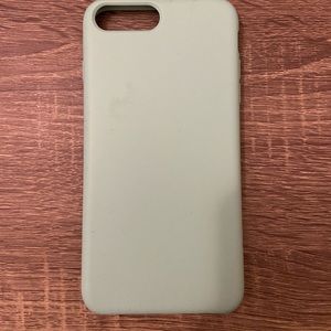 iPhone 7 Plus case - pretty brand new